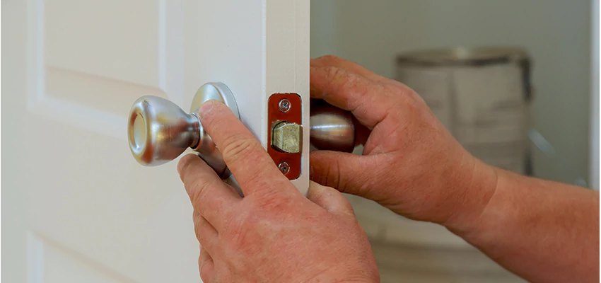 AAA Locksmiths For lock Replacement in Plantation, Florida